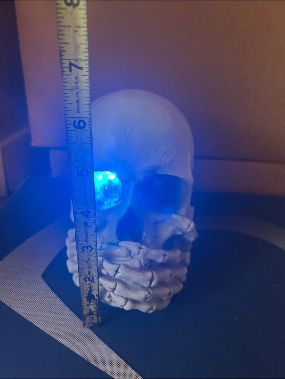 Skull Halloween light up decoration